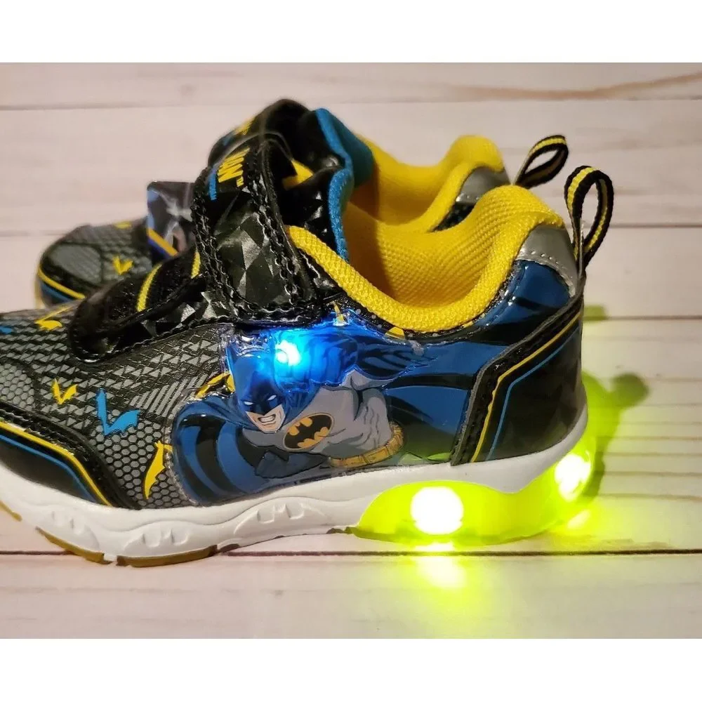 Batman Light Up Shoes Sneakers Toddler‎ Size 7 Black DC Comics Super Hero Gotham